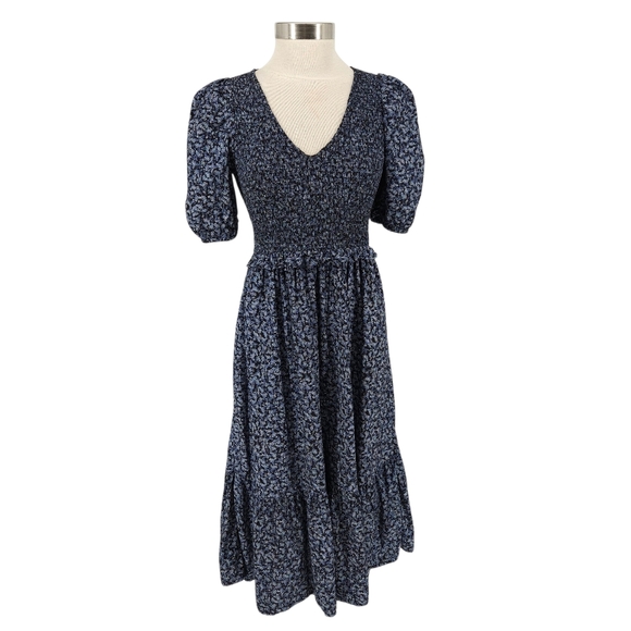 Universal Thread | Dresses | Universal Thread Midi Dress Navy Floral ...
